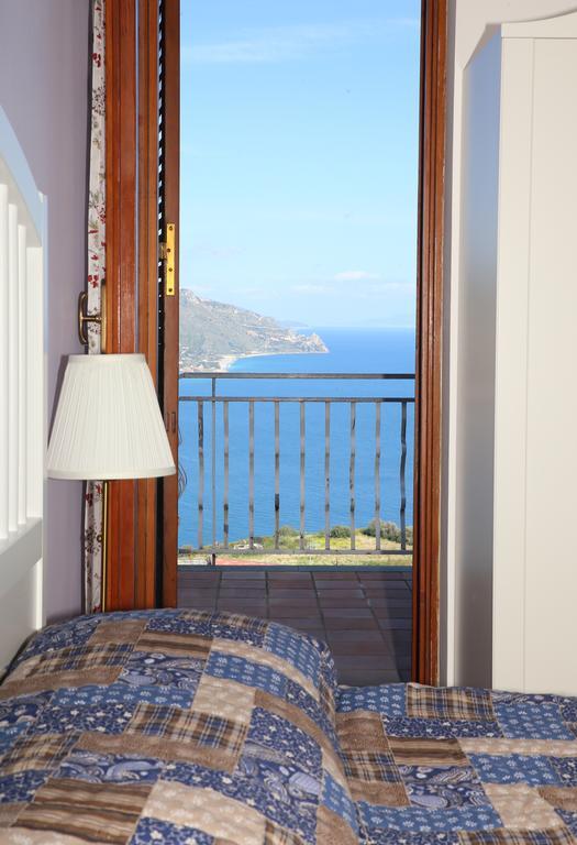 Taormina Wonderful View Apartment ภายนอก รูปภาพ